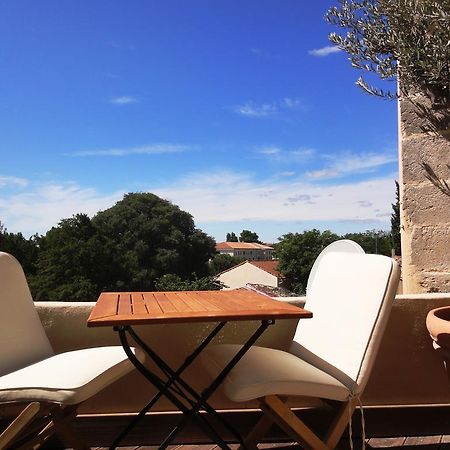 Les Toits D'Uzes Apartment Exterior photo